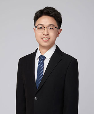 何宇航.jpg